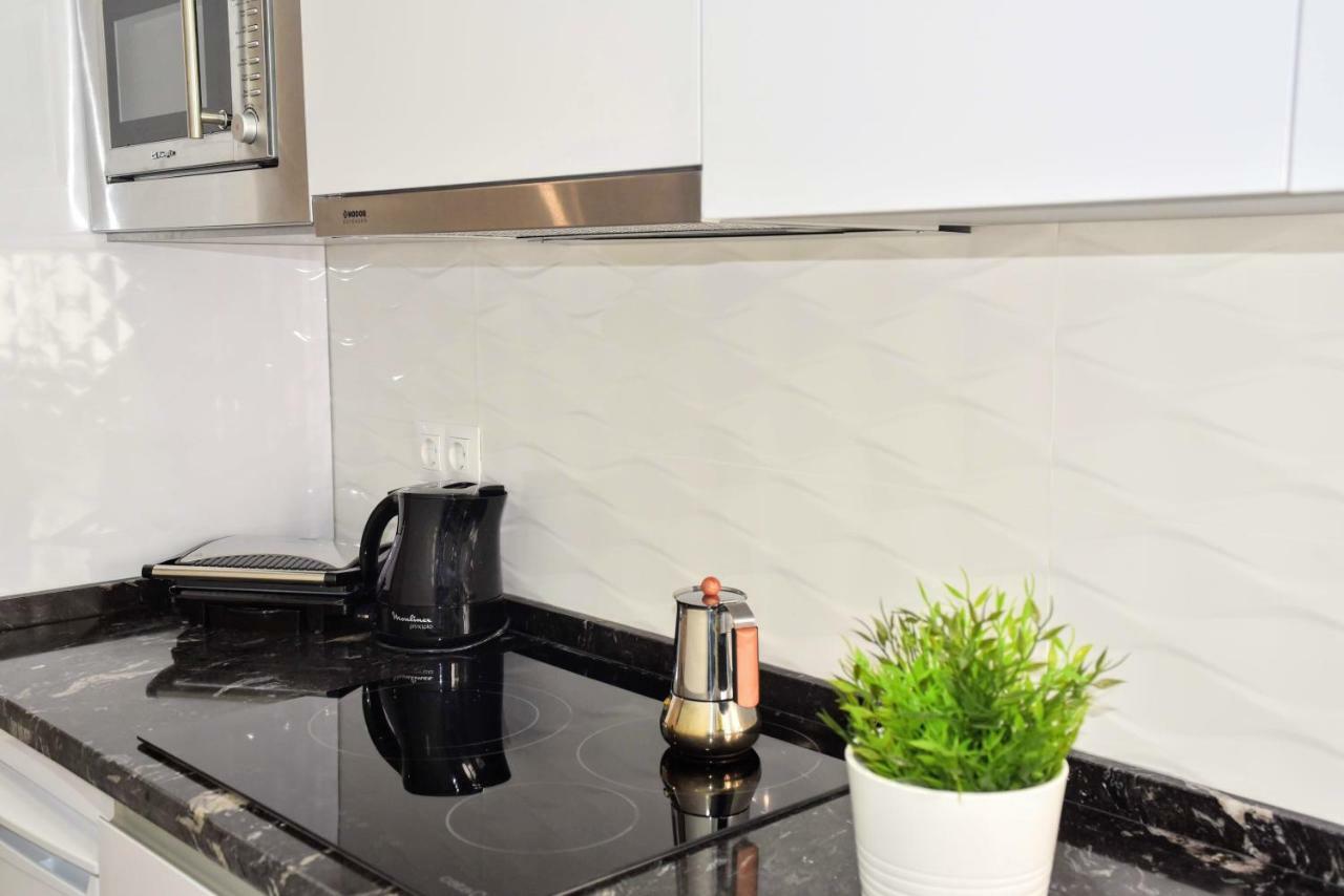 Cozy Apartment City Center Малага Экстерьер фото